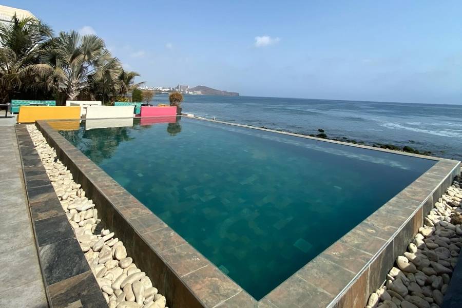 Cosmo Beach Club — Beach club & piscine · Dakar Agency