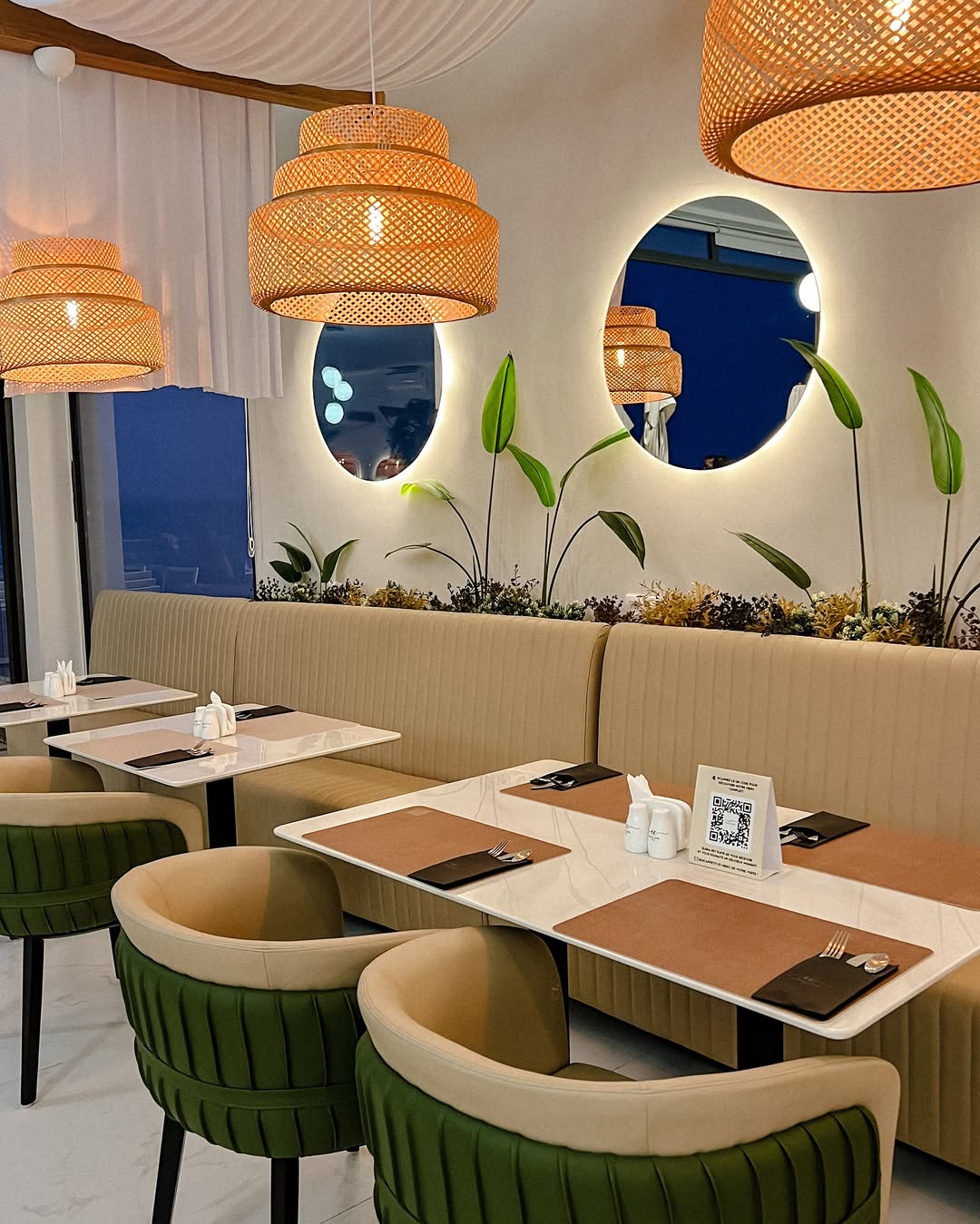 Elena Café — Restaurant à Dakar · Dakar Agency