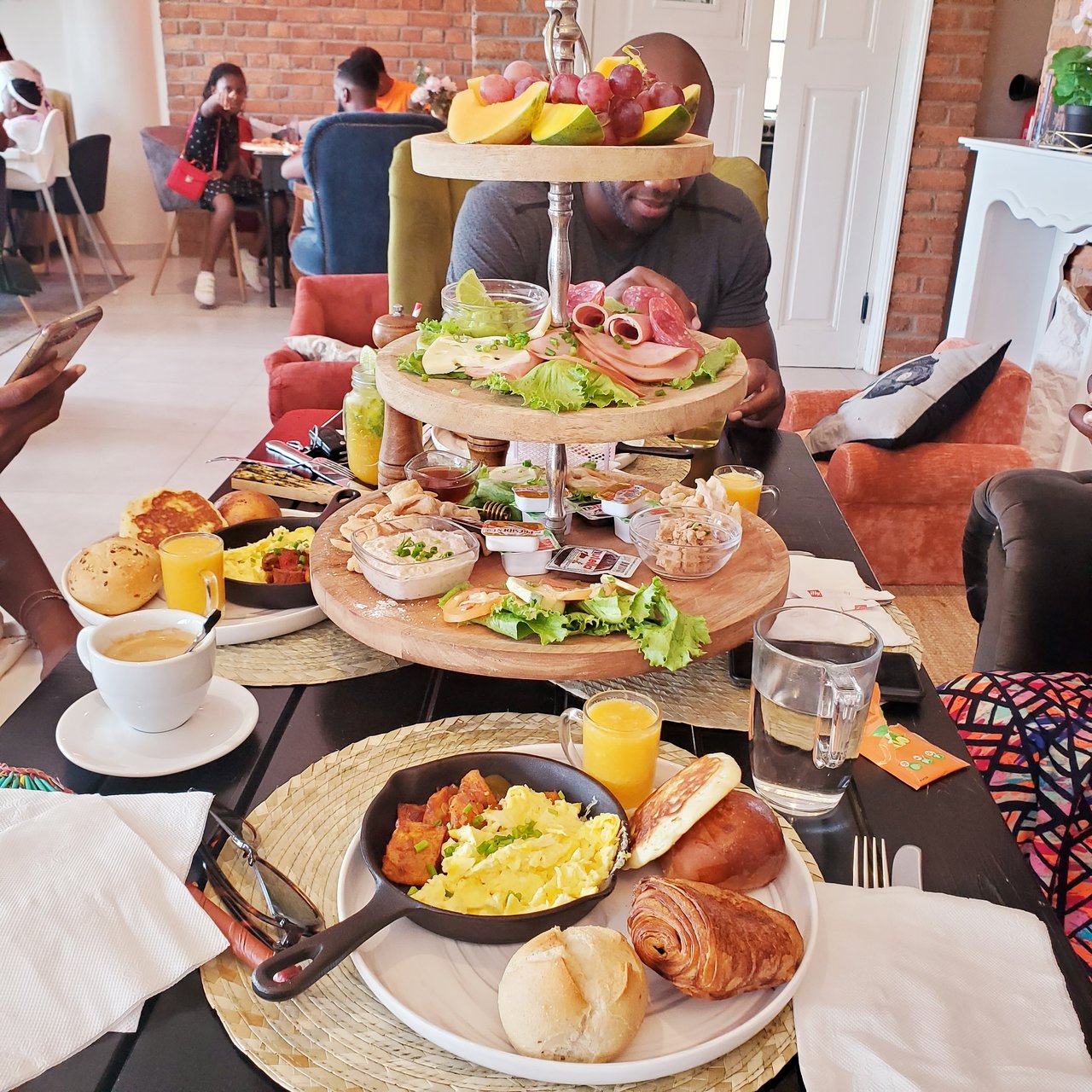 Le Mélo — Restaurant à Dakar · Dakar Agency